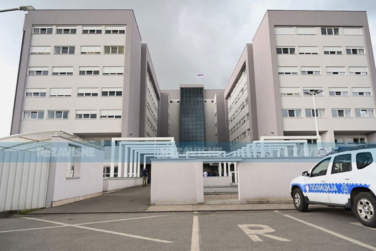 Banjalučanin nasrnuo na majku pa preminuo u bolnici