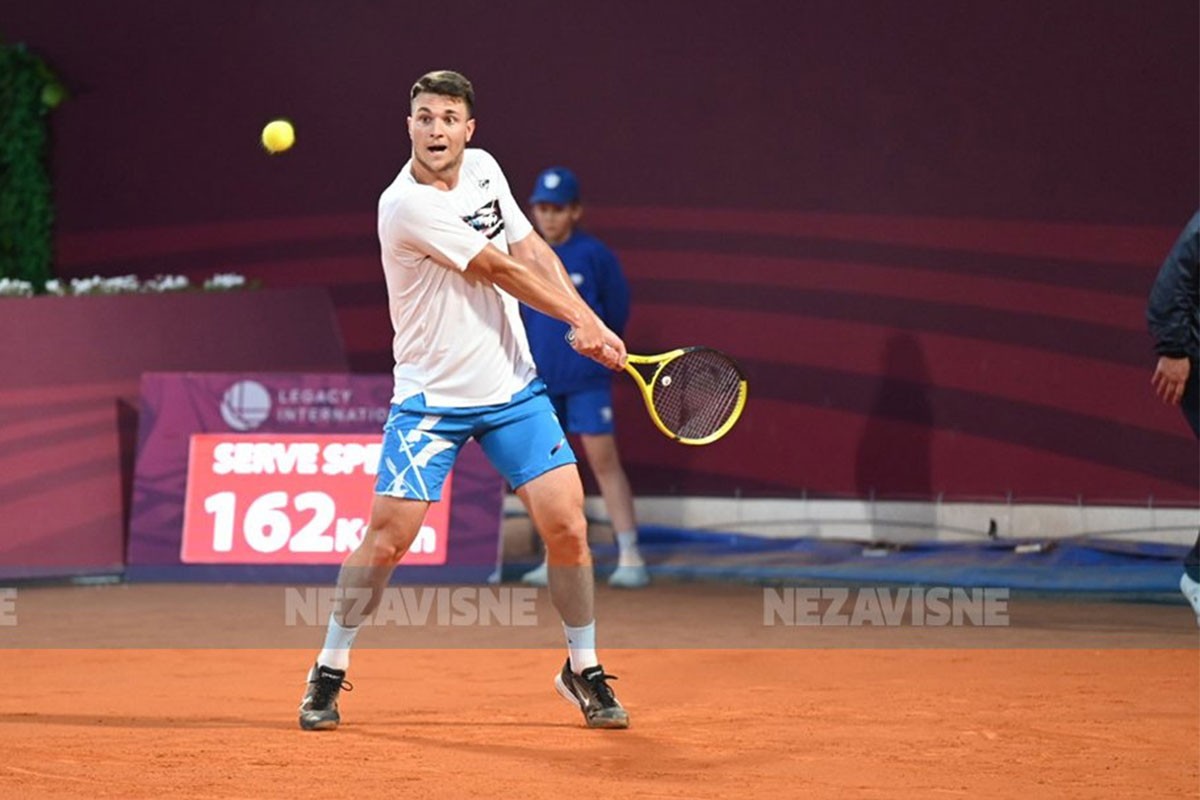 Kecmanović eliminisan na startu ATP turnira u Londonu
