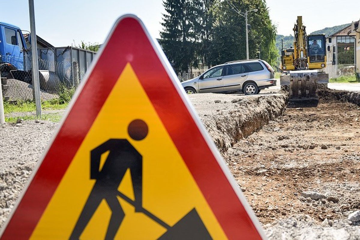 Obustava saobraćaja u Ulici od Zmijanja Rajka