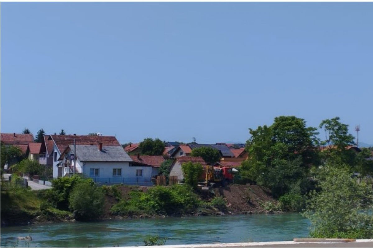Sa obale Vrbasa odvezeno 67 tona otpada