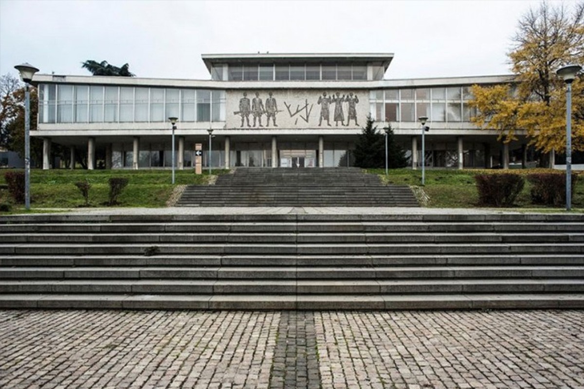 "Kluboslavija" 29. juna ispred Muzeja Jugoslavije
