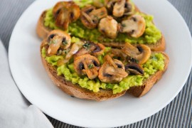 Prijedlog za doručak: Avokado tost sa pečurkama