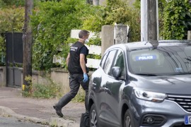 Mirnija noć u Francuskoj, Makron održao hitan sastanak vlade