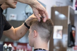 Ime frizerskog salona na ćirilici postalo hit (FOTO)