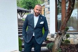 Dado Polumenta objavio fotografiju sa sestrama (FOTO)
