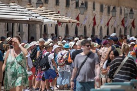 Objavljeno koliko turista trenutno boravi u Hrvatskoj, pogledajte ...