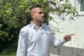 Drinić: Vlast pokušava da stavi flaster na usta svakome ko govori ...