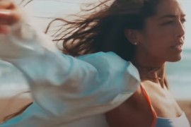 Milena Ćeranić u novom spotu bez grama šminke (VIDEO)