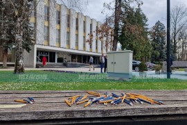 Poslanici NS RS danas o kriminalizaciji klevete, najavljen i protest