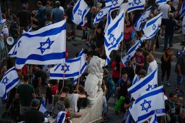 Desetine hiljada ljudi protestuju u Jerusalimu