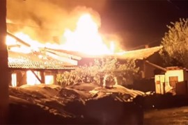 Udar groma izazvao veliki požar u Zaječaru, izgorjele tri kuće ...