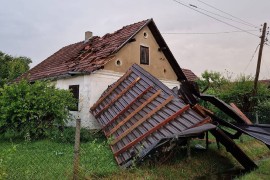Prnjavorčani saniraju posljedice nevremena, brojni problemi sa strujom ...