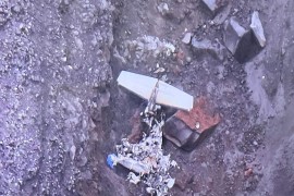 Dvije osobe poginule u sudaru aviona