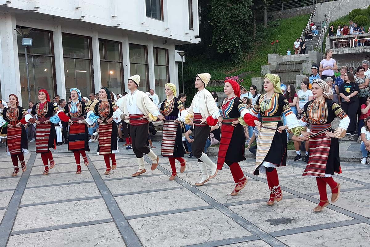 Održana 17. Kosačka smotra folklora u Mrkonjić Gradu