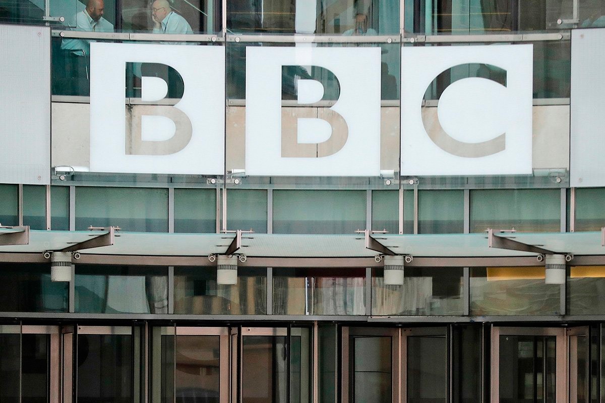 Koju BBC zvijezdu optužuju da je plaćala mladiću za eksplicitne fotografije: "Nisam ja, ni ja"