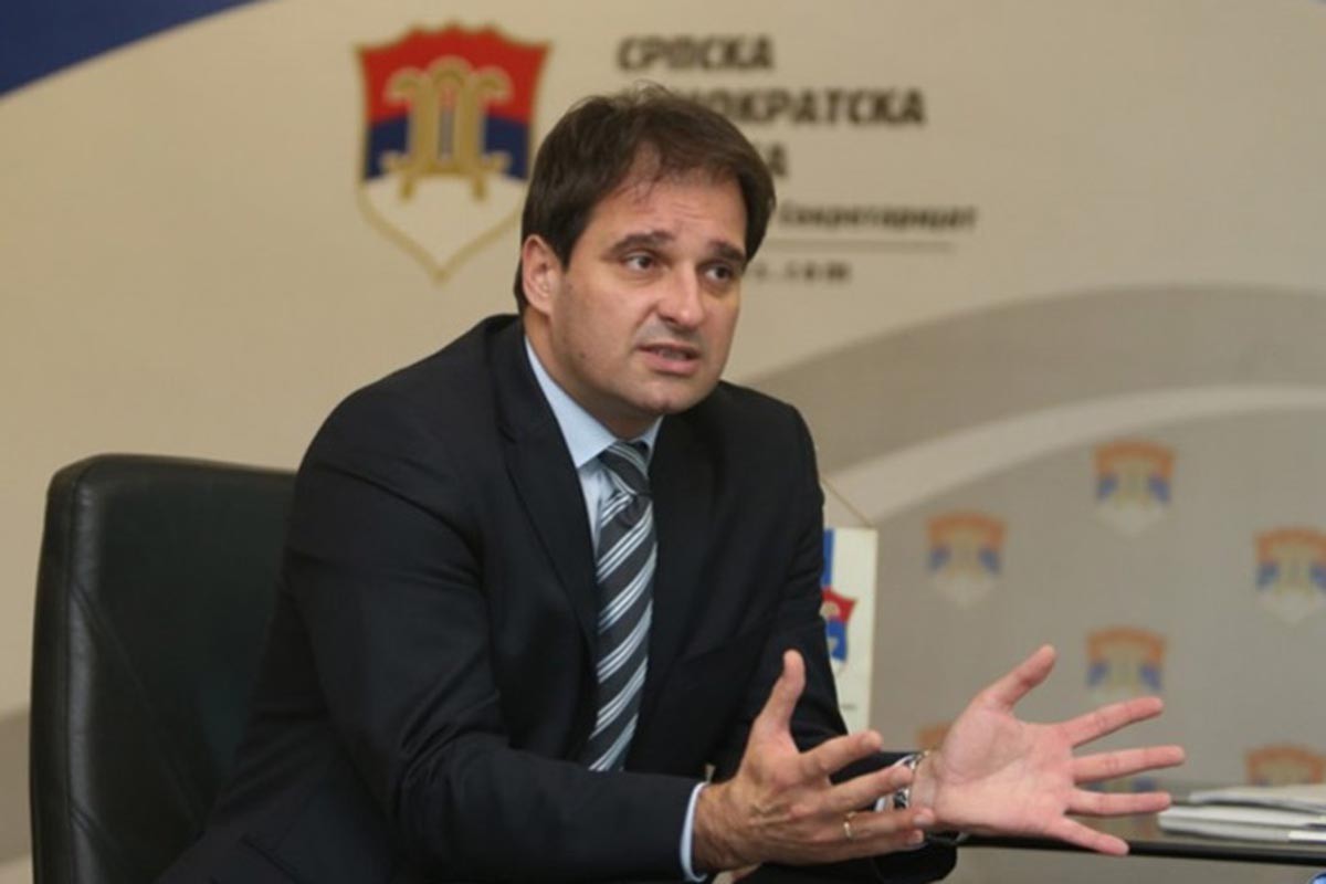 Govedarica: Povucite sporni zakon ili napuštamo skupštinu