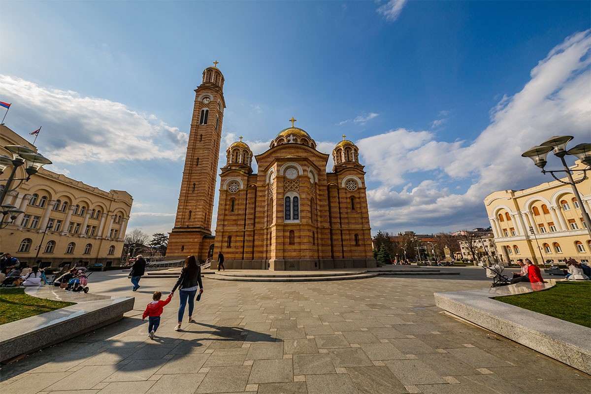 Hrvatski mediji pišu: Banjaluka hit destinacija, apartman 20, a kafa evro