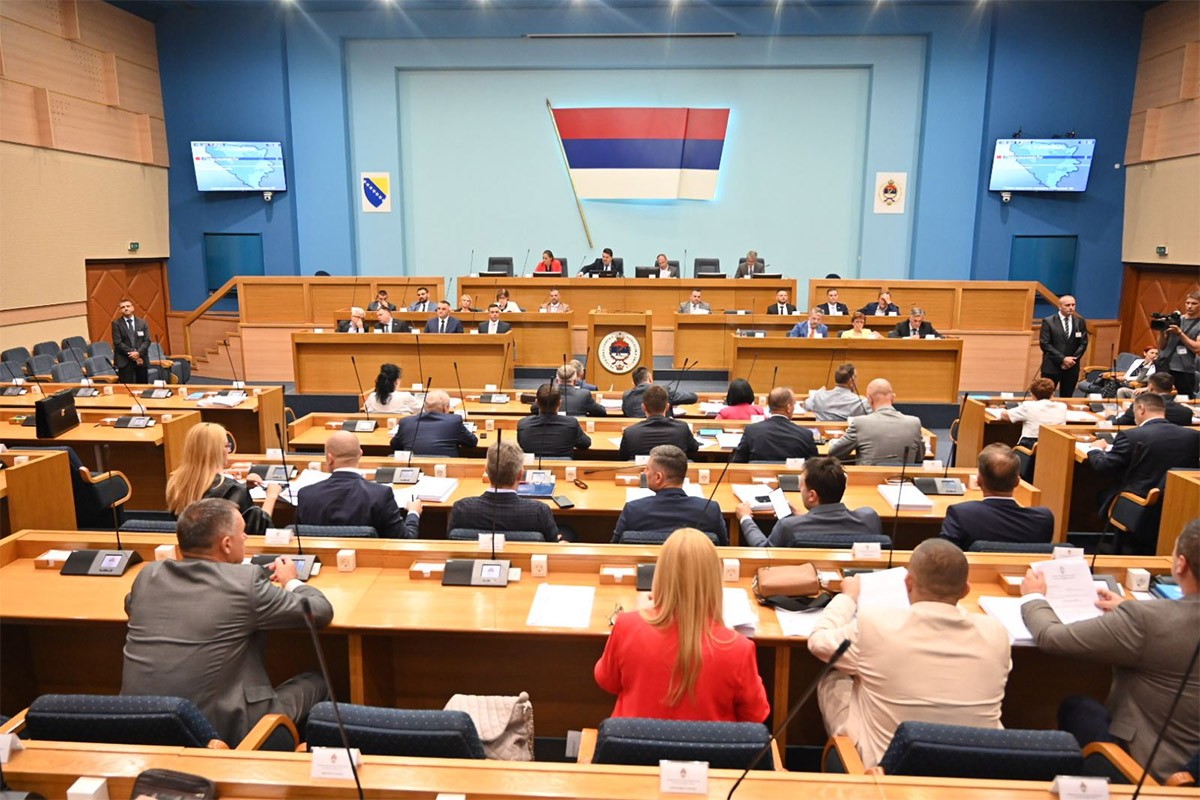 Žustra rasprava u NS RS o kriminalizaciji klevete: "Od RS pravite crnu rupu"