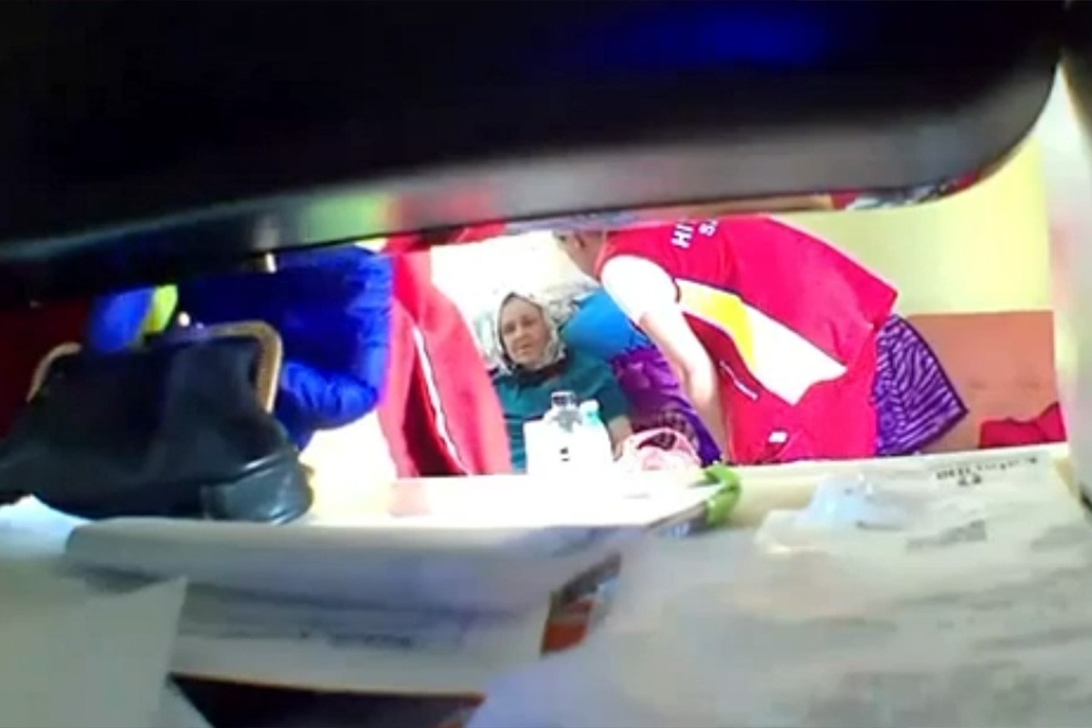 Radnik Hitne pomoći u Sarajevu ukrao novac starici kojoj je pozlilo (VIDEO)