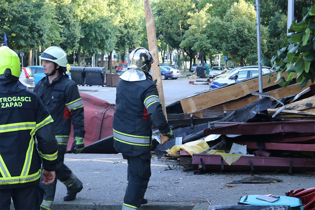 Hiljade vatrogasaca sanira posljedice olujnog nevremena u Hrvatskoj