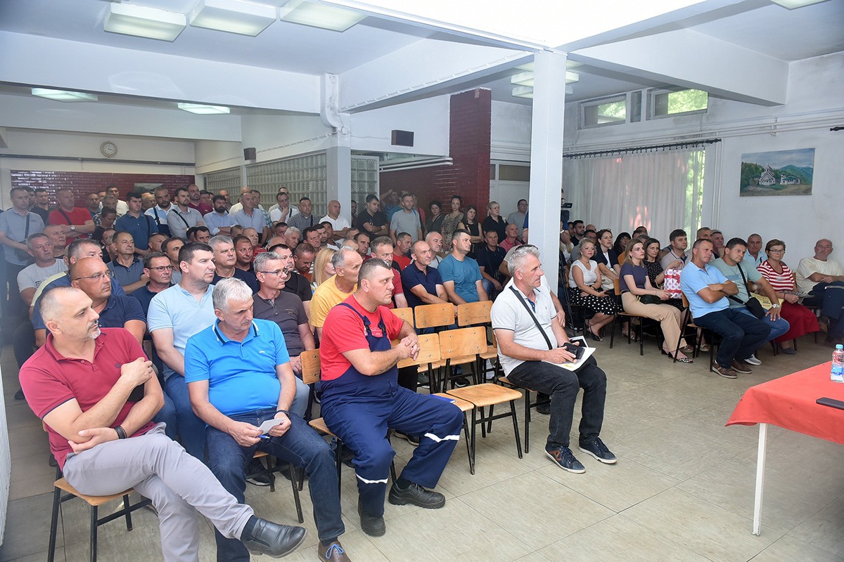 Predstavljeni planovi razvoja kompanije "Alumina"