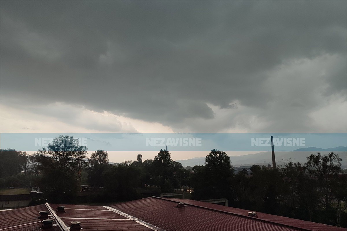 U BiH izdato narandžasto upozorenje na kišu, grmljavinu i jak vjetar