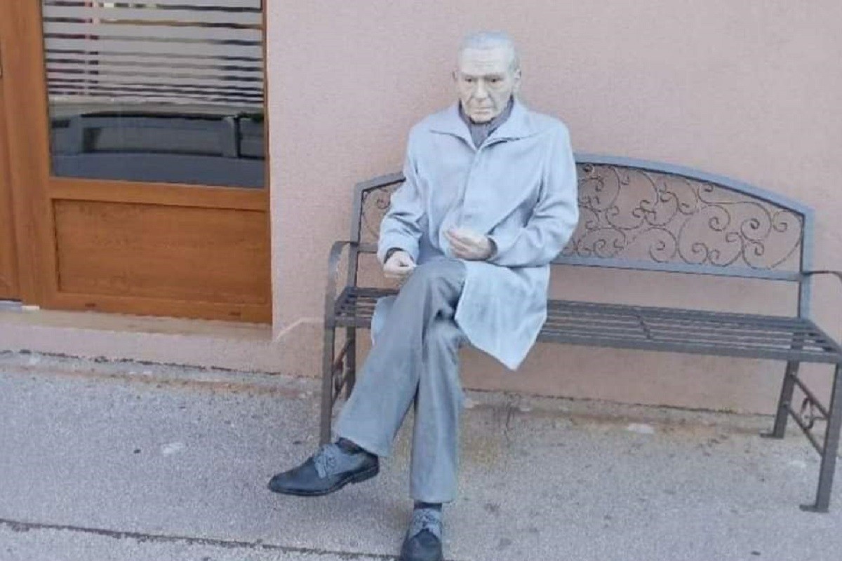 Travnička hronika: Opljačkan Ivo Andrić