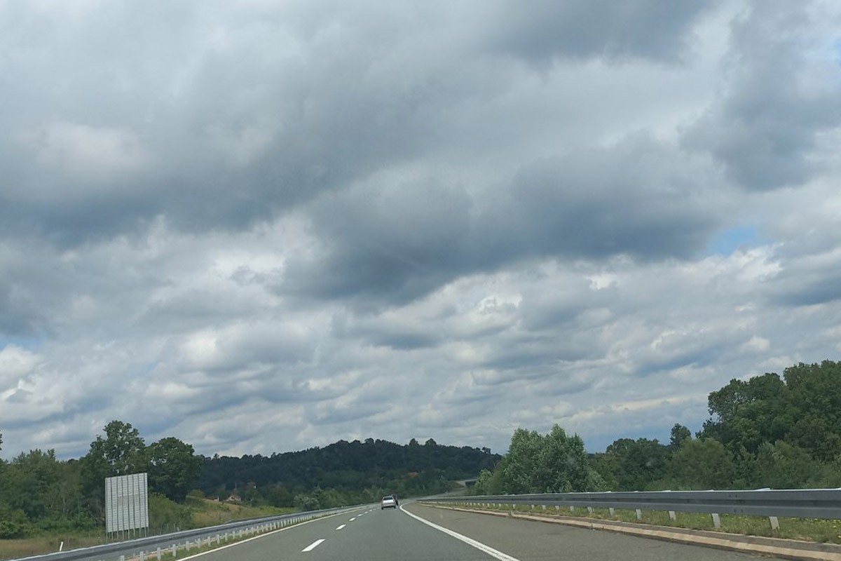 Upozorenje na olujni vjetar i bujične poplave