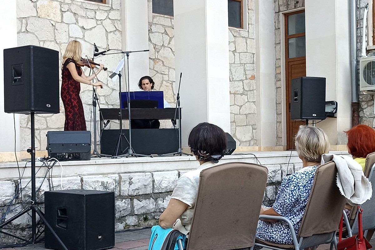 Koncert klasične muzike održan u Drvaru