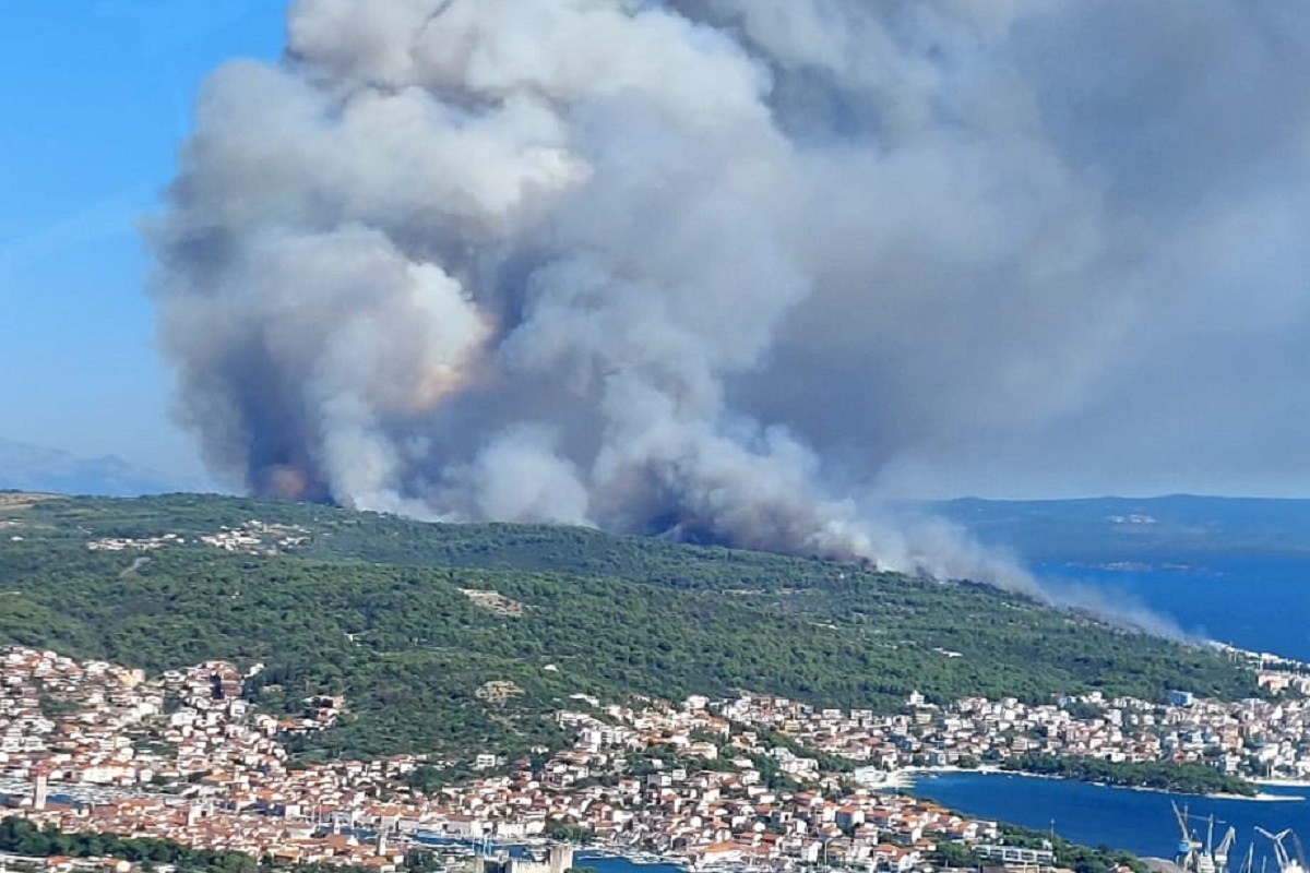 Uhapšena dva muškarca, dovode se u vezu s podmetanjem požara (VIDEO)