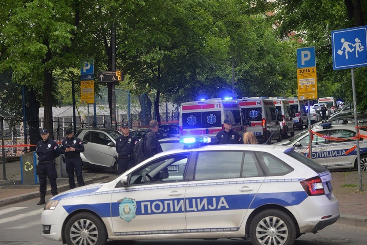 Produžen pritvor ocu dječaka koji je počinio masakr u školi