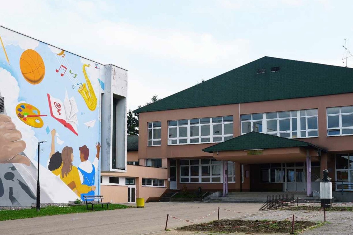 Dječje ideje prenesene na zid škole u Banjaluci: Muralom protiv nasilja