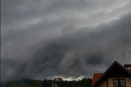 Nevrijeme protutnjalo Slovenijom, na udaru Hrvatska (FOTO/VIDEO)