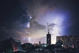Kako zaštititi sebe i imovinu tokom olujnih nevremena?