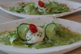 Zdrava krastavac salata koja topi masnoću
