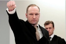 Masovni ubica Anders Brejvik tužio državu