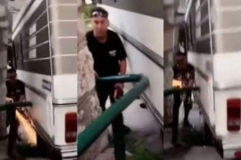 Bizaran snimak iz Sarajeva: Turista uzeo brusilicu i izrezao rukohvat ...