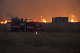 Epska bitka sa požarima, vatrena stihija pustoši Grčku, Španiju ...
