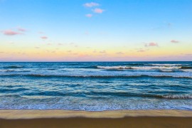 Zbog fekalija zabranjeno kupanje na još jednoj plaži u Hrvatskoj
