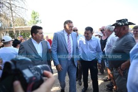 Pogledajte koji političari su stigli na zbor na Manjači (FOTO)