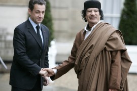 Sarkozi u nevolji zbog Gadafijevih kofera punih para