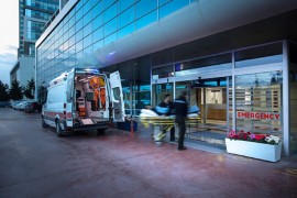 Hospitalizovano dvoje ljudi nakon pada vatrogasnog helikoptera