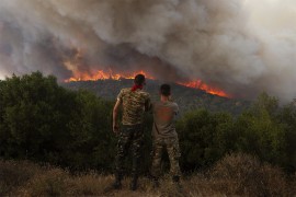 Grčka pojačala snage za gašenje požara u Evrosu