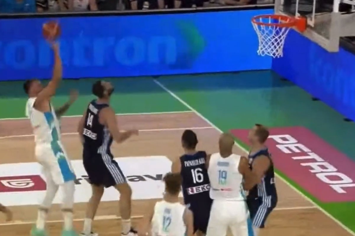 Dončić "izbacio" rivala iz Grčke sa terena (VIDEO)