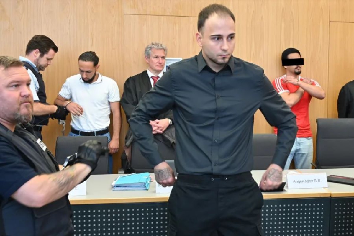 Nikola L. osuđen na 10 godina zbog napada na njemačkog policajca