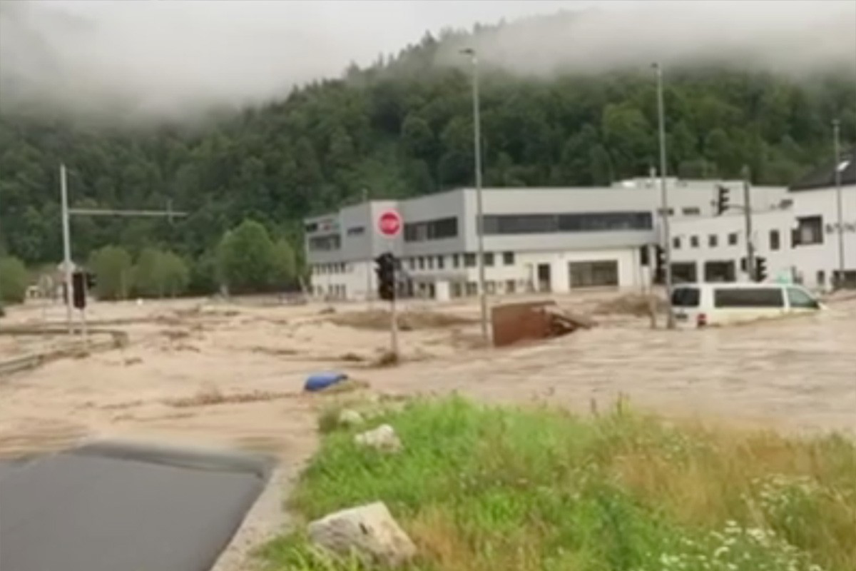 U Sloveniji kiša i poplave, u Hrvatskoj upozorenje (FOTO, VIDEO)