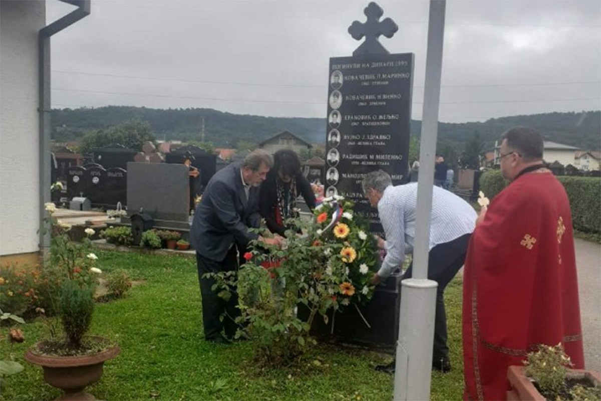 U Banjaluci obilježavanje 28 godina od "Oluje": Vijenci i cvijeće za žrtve