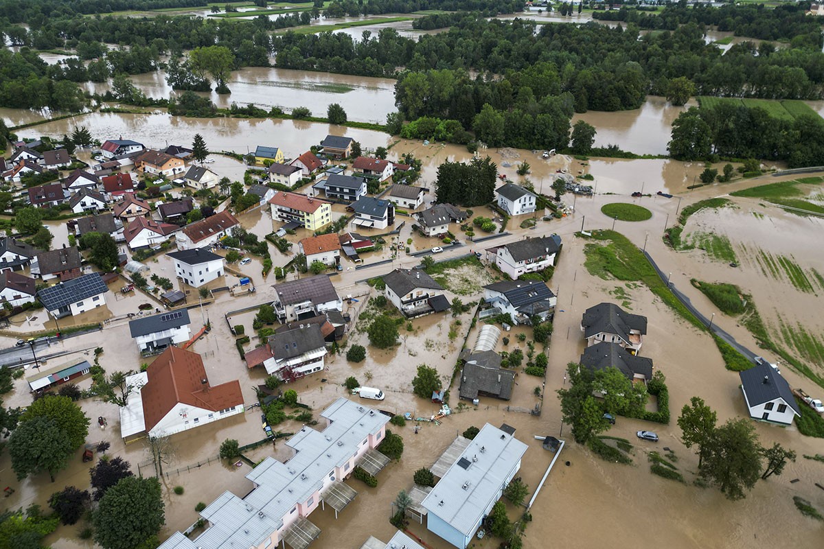 Novo nevrijeme zahvatilo Sloveniju, pripremljen zahtjev za međunarodnu pomoć