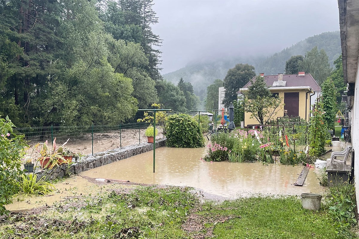 Nesreća u Sloveniji: Upao u šaht i poginuo