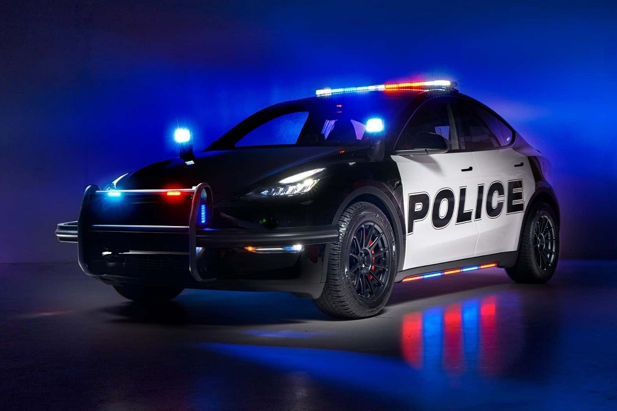 Policijski Tesla Model Y (FOTO)